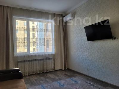 2-бөлмелі пәтер, 60 м², 4/8 қабат ай сайын, Кабанбайбатыра 58б, бағасы: 260 000 〒 в Астане, Есильский р-н