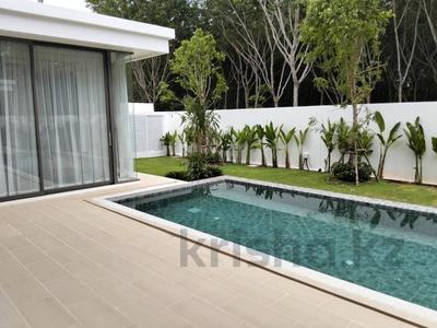 Отдельный дом · 3 комнаты · 307 м² · 5.4 сот., Таланг за ~ 331.3 млн 〒 в Пхукете