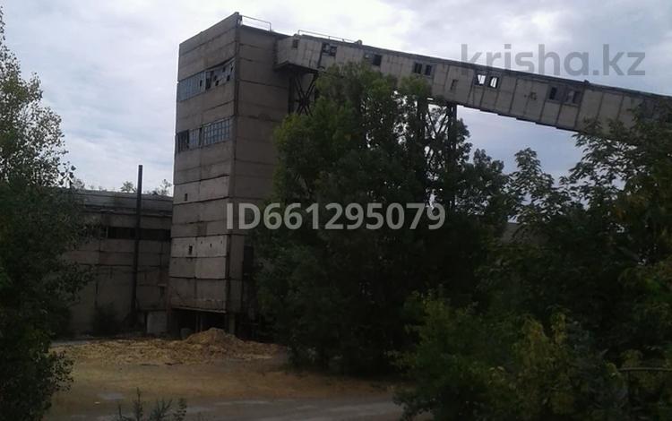 Завод 1 га, Западный промузел 5 за 150 млн 〒 в Семее — фото 2