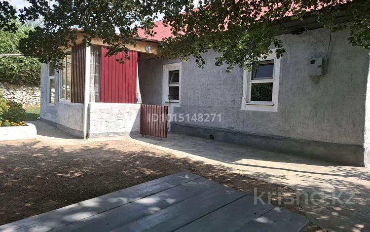 Жеке үй · 2 бөлме · 38 м² · 8 жүзд., Фурманова — Ауэзова, Кулан Тобе, бағасы: 80 000 ₸ в Каргалы (п. Фабричный) — фото 2