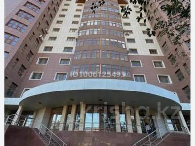 2-комнатная квартира · 58.5 м² · 7/17 этаж, Айтеке би 113 за 270 000 ₸ в Атырау