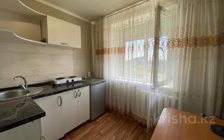 1-бөлмелі пәтер · 32 м² · 5/5 қабат, 22-шағынаудан 17, бағасы: 8.8 млн ₸ в Караганде, Алихана Бокейханова р-н — фото 4