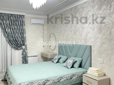 2-комнатная квартира, 84 м², 8/12 этаж посуточно, Назарбекова 29/2 — Шаяхметов за 24 900 〒 в Шымкенте