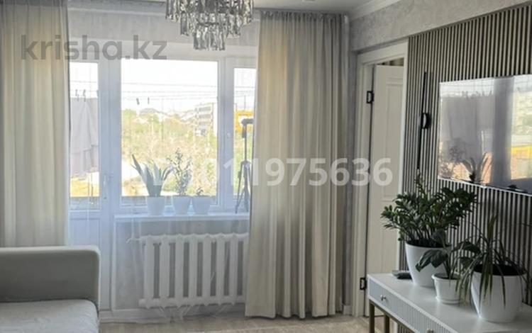 3-бөлмелі пәтер · 49 м² · 4/5 қабат, ул. Абая 91А, бағасы: 16 млн ₸ в Балхаше — фото 2