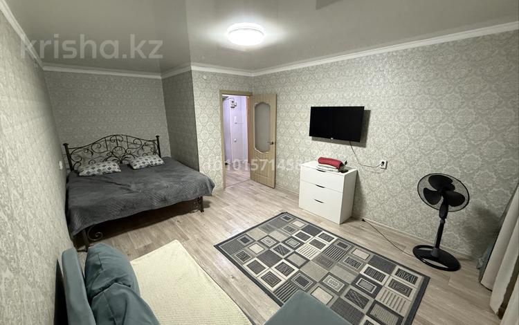 1-комнатная квартира · 38 м² · 2/9 этаж, шакарима 150 за 15.5 млн ₸ в Семее — фото 2