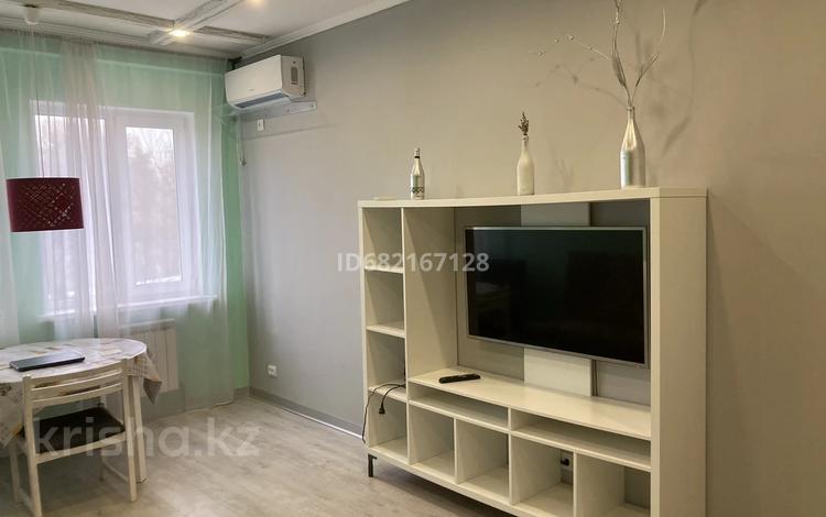 2-бөлмелі пәтер, 52.6 м², 2/16 қабат ай сайын, Навои 208/1 — Рыскулбекова, бағасы: 330 000 〒 в Алматы, Бостандыкский р-н — фото 17