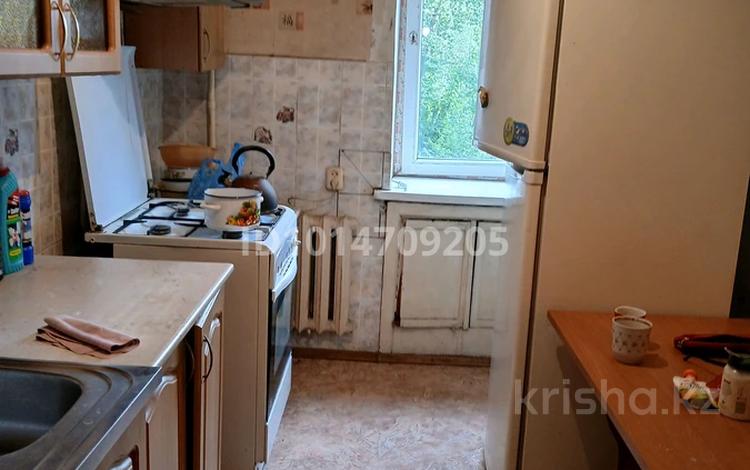 3-бөлмелі пәтер · 59.8 м² · 2/5 қабат, Район магазина Гамма колор 2/3, бағасы: 100 000 ₸ в Уральске — фото 2