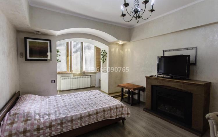 1-бөлмелі пәтер · 45 м² · 3/5 қабат, Назарбаева 220/3 — Сатпаева, бағасы: 17 000 ₸ в Алматы, Медеуский р-н — фото 5