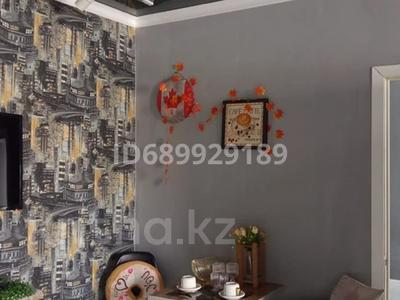 2-комнатная квартира · 41 м² · 2/4 этаж · по часам, Желтоксан 71 — Толе би - Желтоксан за 2 500 〒 в Таразе