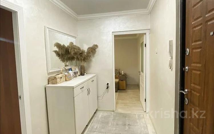 2-комнатная квартира · 49.7 м² · 5/5 этаж, мкр Тастак-2 — Тлендиева за 32 млн ₸ в Алматы, Алмалинский р-н — фото 9