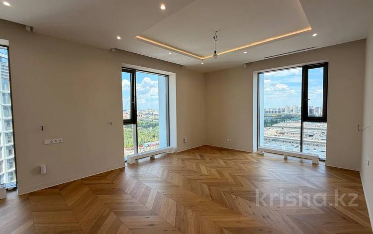 4-комнатная квартира · 196 м² · 20/20 этаж, Сарайшык 34/4 за 325 млн ₸ в Астане — фото 26