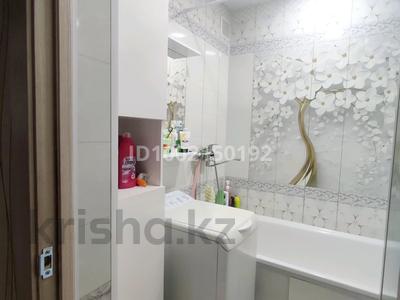 2-комнатная квартира · 48 м² · 4/5 этаж, Фрунзе 52 за 7.3 млн 〒 в Алтае