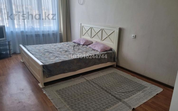 2-бөлмелі пәтер · 60 м² · 5/5 қабат, 11-й мкр 28, бағасы: 1 500 ₸ в Актау — фото 2
