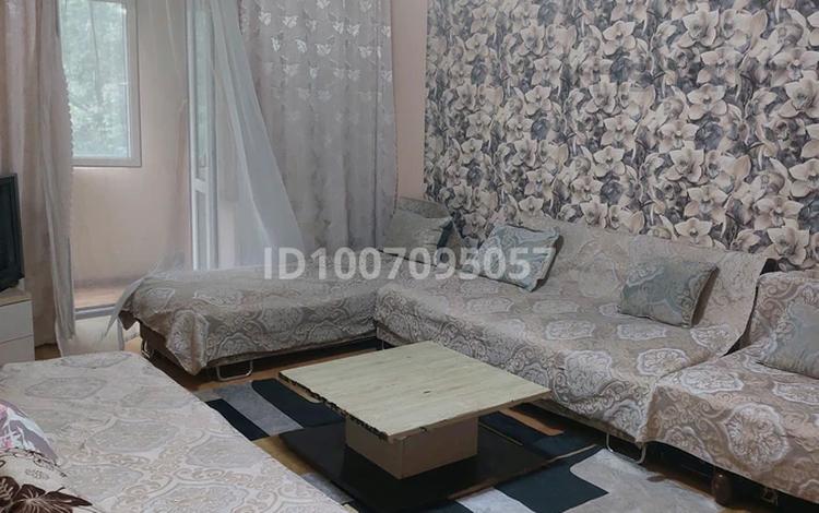 4-комнатная квартира · 90 м² · 3/5 этаж, Абылайхана — Ниже Маметова за 25 000 ₸ в Алматы, Алмалинский р-н — фото 8
