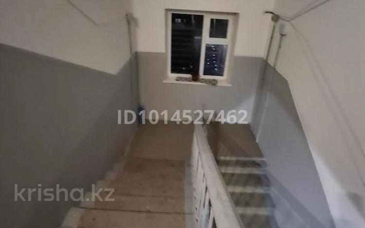 1-бөлмелі пәтер · 30 м² · 5/5 қабат, 4мкр 24, бағасы: 3 млн ₸ в Житикаре — фото 2