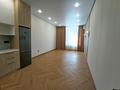 2-комнатная квартира · 53 м² · 5/9 этаж, Максут Нарикбаев 14 — Школа лицей 79, КАЗГЮУ за 48.7 млн ₸ в Астане, Нура р-н — фото 2