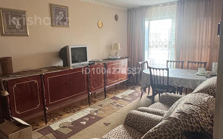 3-комнатная квартира · 60 м² · 4/5 этаж, Юбилейный, 3 микрорайон дом 6 — Абая Достык (Юбилейный) за 25 млн ₸ в Конаеве — фото 2
