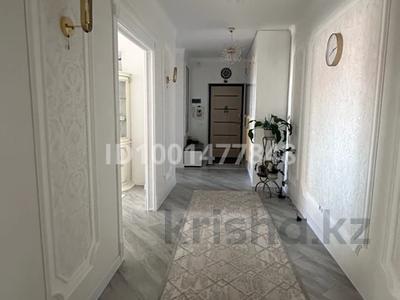 4-бөлмелі пәтер · 138 м² · 9/9 қабат, мкр. Алтын орда, Батыс 2 11л, бағасы: 55 млн ₸ в Актобе
