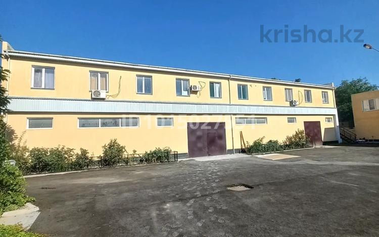 Еркін, кеңселер, қоймалар, медорталықтар мен дәріханалар, білім орталықтары, кабинеттер және жұмыс орындары, студиялар · 500 м², бағасы: 800 000 ₸ в Актау, 1-й мкр — фото 2