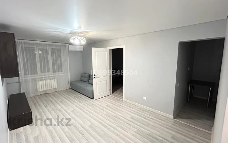 2-бөлмелі пәтер · 45 м² · 2/4 қабат, Ауэзова — Тимирязева, бағасы: 300 000 ₸ в Алматы, Бостандыкский р-н — фото 2