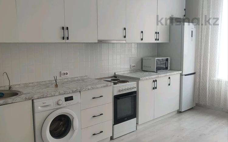 2-комнатная квартира · 84 м² · 3/9 этаж, Алихана Бокейханова 11/1 — 25 за 300 000 ₸ в Астане, Есильский р-н — фото 2