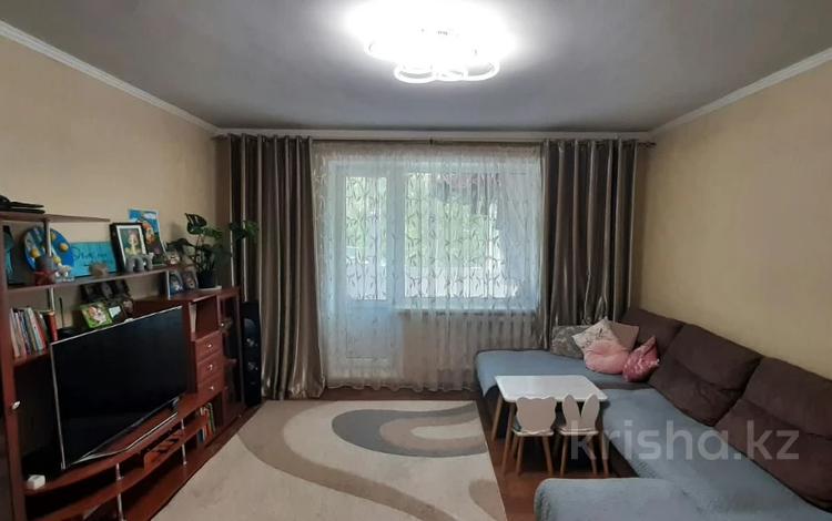 3-комнатная квартира · 64.9 м² · 2/5 этаж, мкр Юго-Восток, мкр Степной 1 — Средняя школа №5, Ясли-сад "Еркетай" за 30 млн ₸ в Караганде, Казыбек би р-н — фото 2