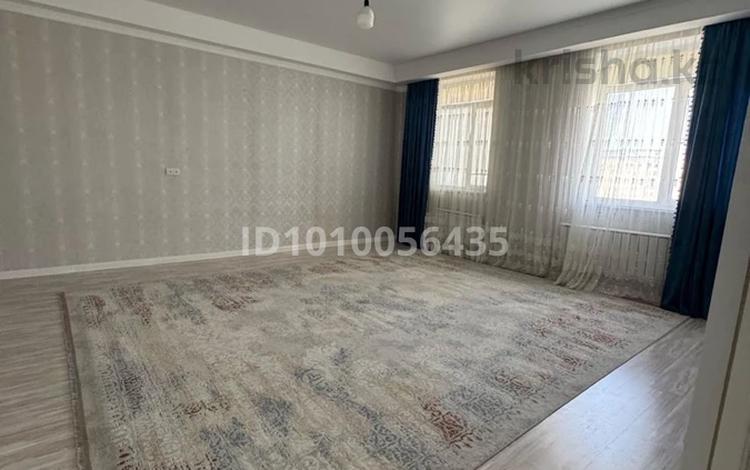 2-бөлмелі пәтер · 70 м² · 4/11 қабат, 17-й мкр 99, бағасы: 25 млн ₸ в Актау — фото 2
