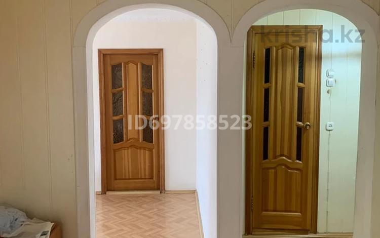 4-комнатная квартира · 87 м² · 5/10 этаж, мкр 11 114 — Напротив школы гимназии №32 за 27 млн ₸ в Актобе — фото 2