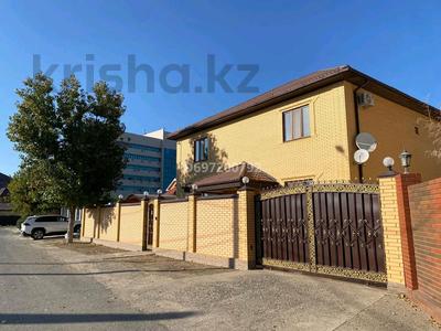 Продажа домов и дачи в Атырауской обл.: Отдельный дом · 6 комнат · 340 м² · 10 сот., мкр Ак Шагала, Дауылпаз — Парк победы, р/н Пешеходного моста за 155 млн 〒 Отдельный дом · 6 комнат · 340 м² · 10 сот., мкр Ак Шагала, Дауылпаз — Парк победы, р/н Пешеходного моста за 155 млн 〒 в Атырау
