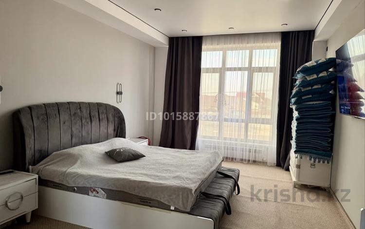 2-комнатная квартира · 75 м² · 2/5 этаж, мкр Самал, Мкрн Самал 60а за 34 млн ₸ в Атырау — фото 2