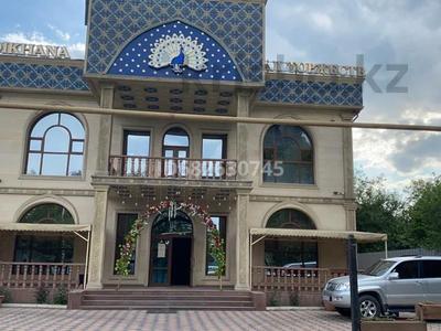 Действующий бизнес (ресторан) с зданием, 1193.7 м², бағасы: ~ 450 млн 〒 в Алматы, Наурызбайский р-н