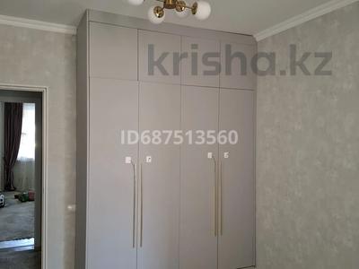 3-бөлмелі пәтер · 70 м² · 2/5 қабат, 12-ш/а. 40 — Напротив ТРК Актау, бағасы: 23.5 млн ₸ в 12-й мкр