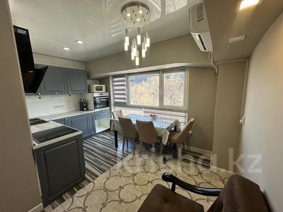 3-бөлмелі пәтер · 100 м² · 5/9 қабат, Просп. Достык 40, бағасы: 600 000 ₸ в Алматы, Медеуский р-н