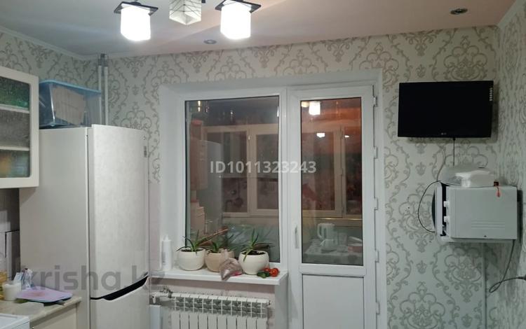 4-бөлмелі пәтер · 92 м² · 2/5 қабат, 8 мкр, бағасы: 26.5 млн ₸ в Темиртау — фото 2