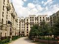 5-комнатная квартира, 168 м², 2 этаж, мкр. Мирас 157 за 137 млн 〒 в Алматы, Бостандыкский р-н — фото 3