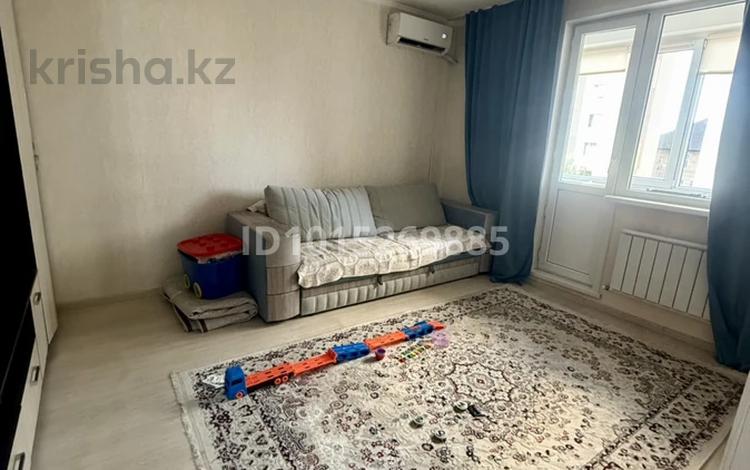 1-комнатная квартира · 38 м² · 3/12 этаж, мкр Акбулак 93 за 200 000 ₸ в Алматы, Алатауский р-н — фото 2