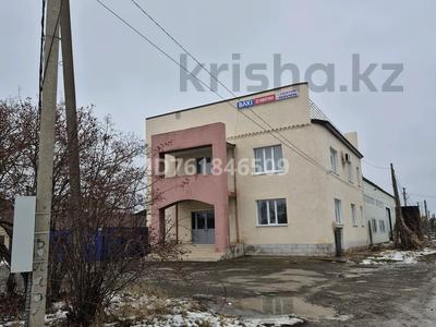 Свободное назначение, офисы, магазины и бутики, склады, общепит, салоны красоты, медцентры и аптеки, образование, развлечения · 2000 м² за 300 млн 〒 в Уральске, мкр Жана Орда