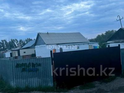 Продажа домов и дачи в Абай обл.: Часть дома · 4 комнаты · 53 м² · 7 сот., Бабровка 4367 за 8.6 млн 〒 Часть дома · 4 комнаты · 53 м² · 7 сот., Бабровка 4367 за 8.6 млн 〒 в Семее
