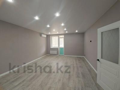 3-комнатная квартира · 65 м² · 2/9 этаж, Самал за 27.5 млн 〒 в Уральске