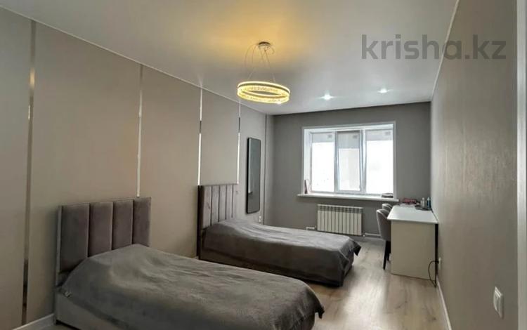 3-комнатная квартира · 112.9 м² · 5/6 этаж, мкр. Алтын орда 48г/2 за 35.7 млн ₸ в Актобе — фото 3