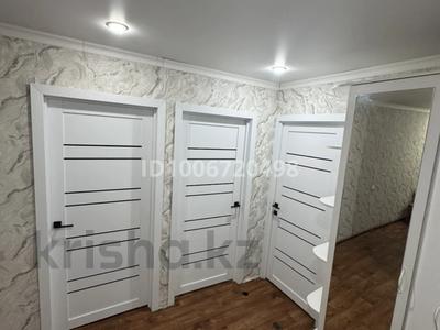 3-комнатная квартира · 62.3 м² · 5/5 этаж, Майкудук, 11а микрорайон 14 за 12.3 млн 〒 в Караганде, Алихана Бокейханова р-н