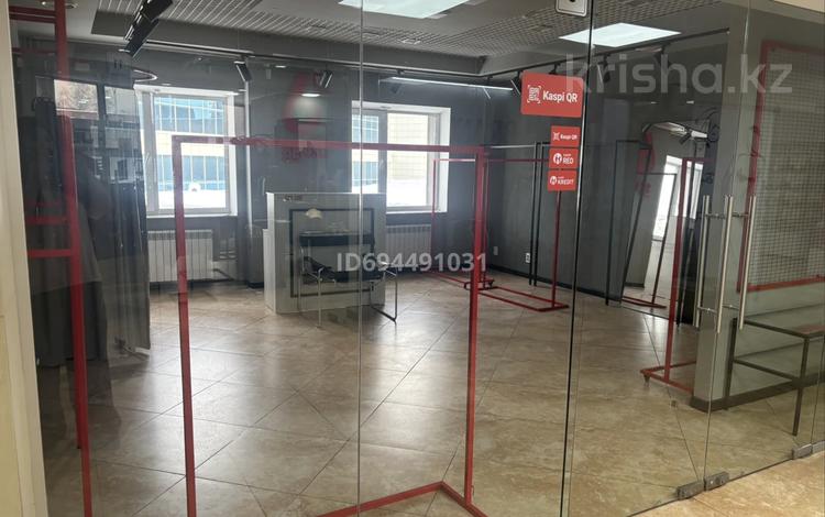 Магазины и бутики · 35 м² за 224 000 ₸ в Усть-Каменогорске — фото 3