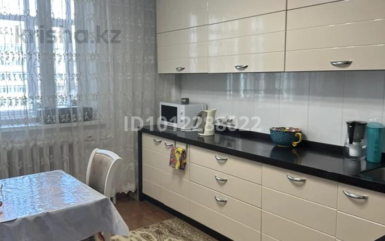 3-бөлмелі пәтер · 100 м² · 10/14 қабат, просп. Бауыржана Момышулы 16, бағасы: 44.9 млн ₸ в Астане, Алматы р-н — фото 2