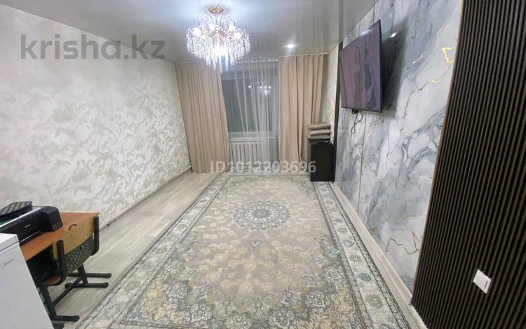 2-комнатная квартира · 54 м² · 1/3 этаж, Цветочная ул. 5В за 6.2 млн ₸ в Семее, Красный Кордон — фото 2