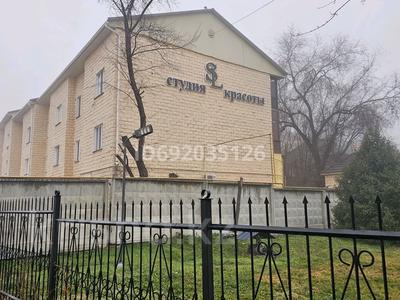 1-комнатная квартира, 30 м², 1/3 этаж помесячно, Карасай батыр 35 А за 150 000 〒 в Каскелене