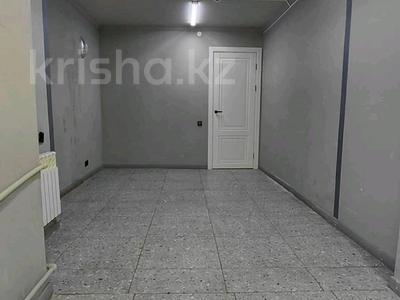Офисы, магазины и бутики, склады, салоны красоты, медцентры и аптеки, образование, развлечения, конференц-залы, кабинеты и рабочие места, студии · 60 м² за 400 000 ₸ в Астане, р-н Байконур