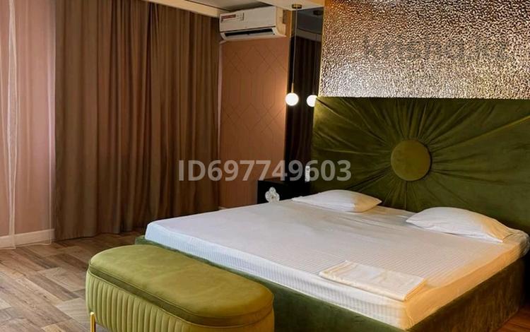 1-комнатная квартира · 50 м² · 4/5 этаж, мкр Новый Город, Гоголя 64 за 4 000 ₸ в Караганде, Казыбек би р-н — фото 9