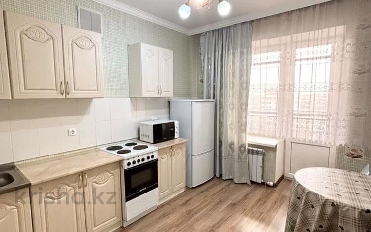 1-комнатная квартира · 40.8 м² · 8/8 этаж, Аль фараби 17 — Улы дала за 26.8 млн ₸ в Астане, Есильский р-н — фото 2