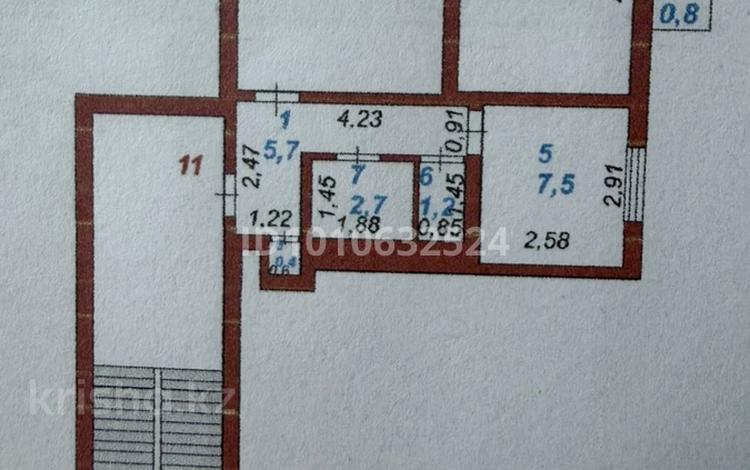 2-бөлмелі пәтер · 46.1 м² · 2/2 қабат, мкр Центральный, жолдаскали досмухамбетов 12 — Казахско-Турецкий лицей, бағасы: 13 млн ₸ в Атырау — фото 2