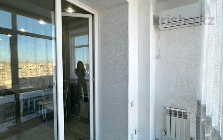 1-комнатная квартира · 80 м² · 9/10 этаж, мкр Женис 11 за 13 000 ₸ в Уральске — фото 33